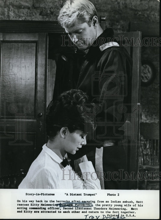 1969 Press Photo Troy Donahue and Suzette Pleshette in A Distant Trumpet - Historic Images