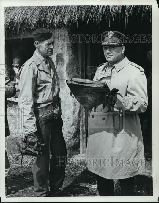 1967 Press Photo Ernest Borgnine in Dirty Dozen - Historic Images