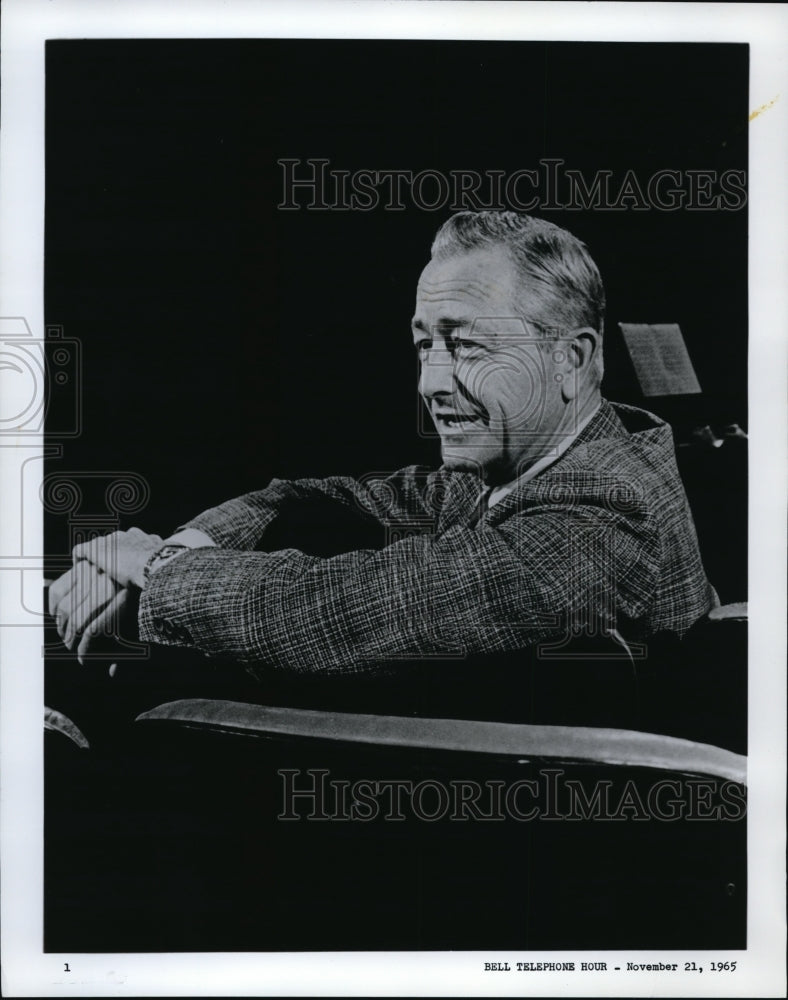 1965 Press Photo Robert Young on Bell Telephone Hour - Historic Images