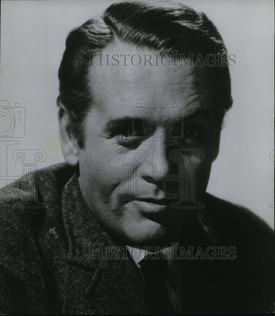 1964 Press Photo Patrick McGoohan in Three Lives of Thomasina - Historic Images