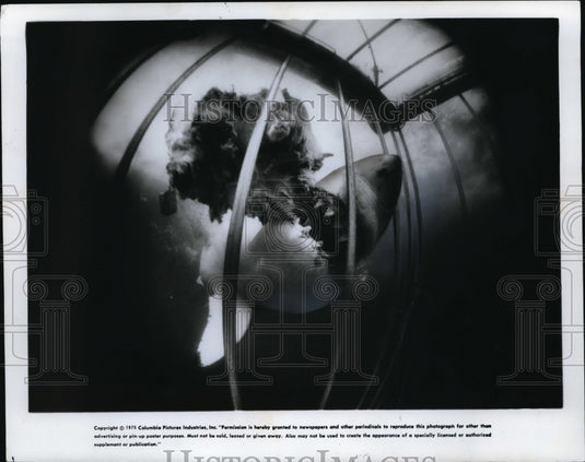 1975 Press Photo Columbia Pictures presents Blue Water, White Death - Historic Images