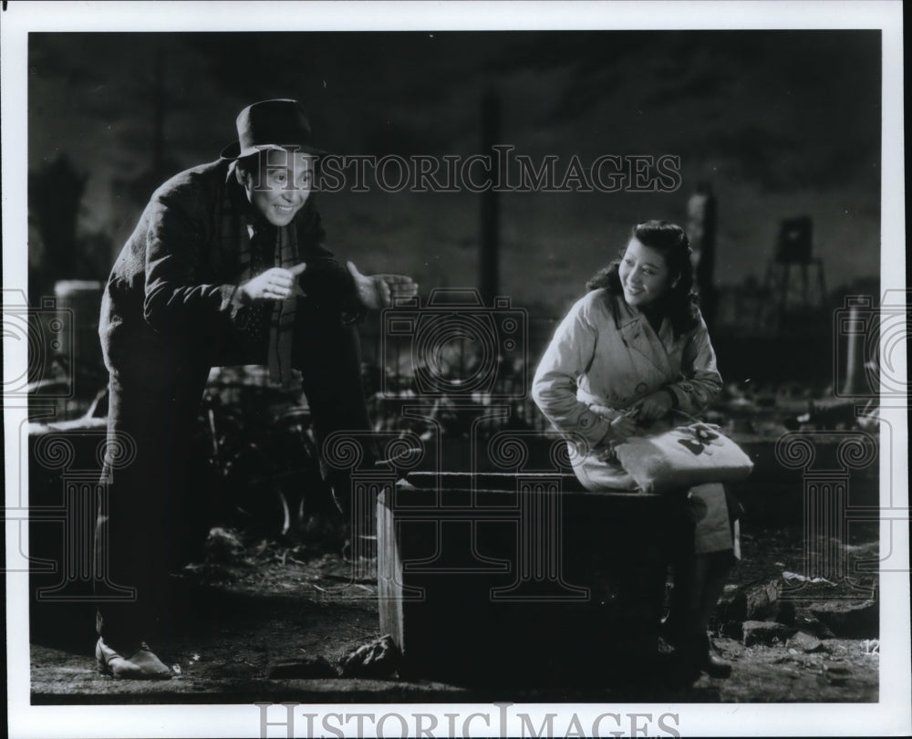 1989 Press Photo Isao Numasaj &amp; Chieko Nakakita in One Wonderful Sunday - Historic Images