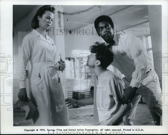 1975 Press Photo Louise Fletcher Brad Dourif Nathan George - Historic Images