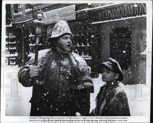 1969 Press Photo Harry Seccombe & Mark Lester in Oliver - Historic Images