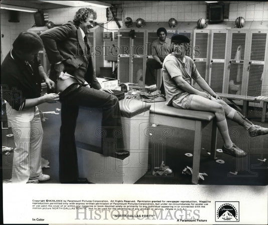 1979 Press Photo Bo Svenson & Nick Nolte in North Dallas Forty - Historic Images