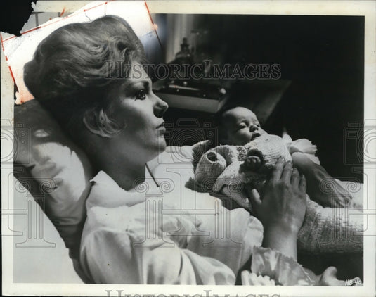 1967 Press Photo Kim Novak in Of Human Bondage - Historic Images