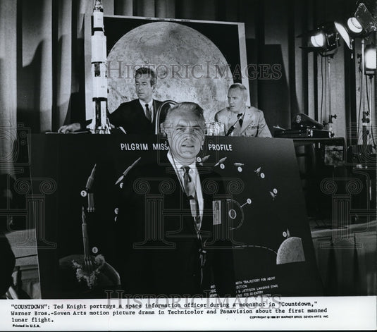 1968 Press Photo Ted Knight in Countdown - Historic Images