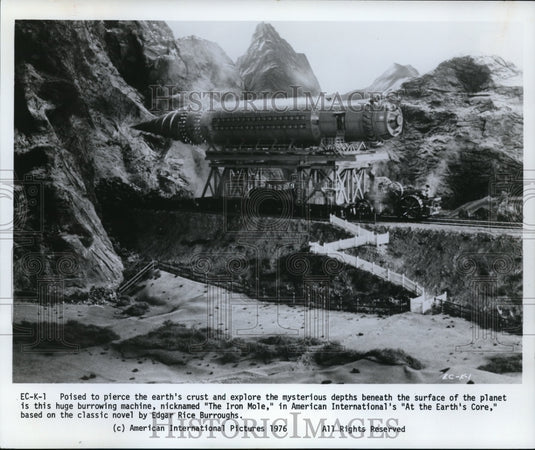 1976 Press Photo The Iron Mole in At the Earth's Core Movie - Historic Images