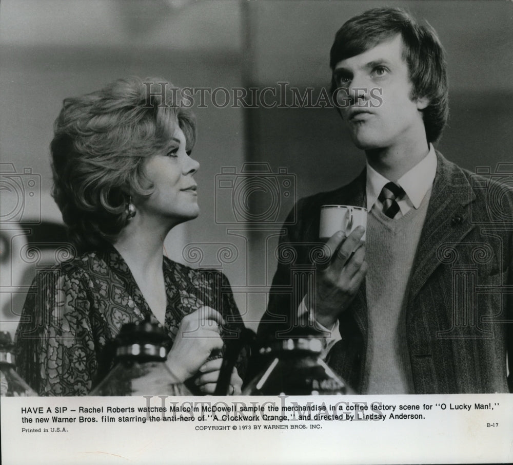 1973 Press Photo Rachel Roberts &amp; Malcolm McDowell in A Clockwork Orange - Historic Images