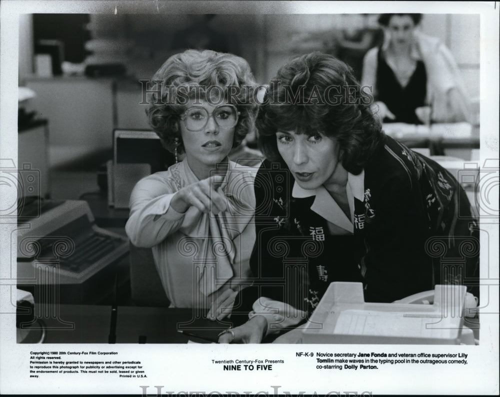 1981 Press Photo Jane Fonda & Lilli Tomlin in Nine to Five - Historic Images