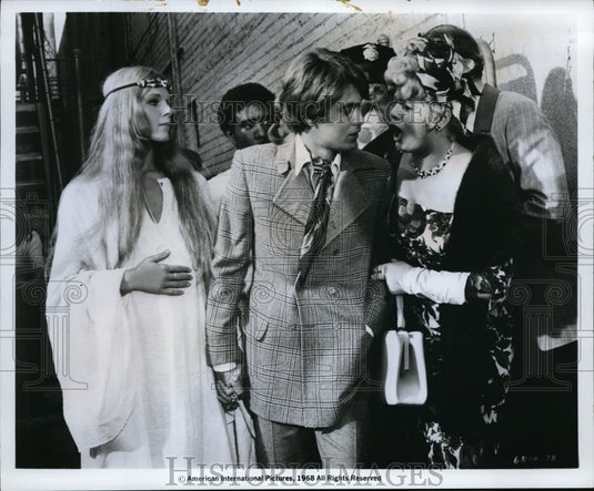 1968 Press Photo Christopher Jones & Shelley Winters in Wild in the Streets - Historic Images