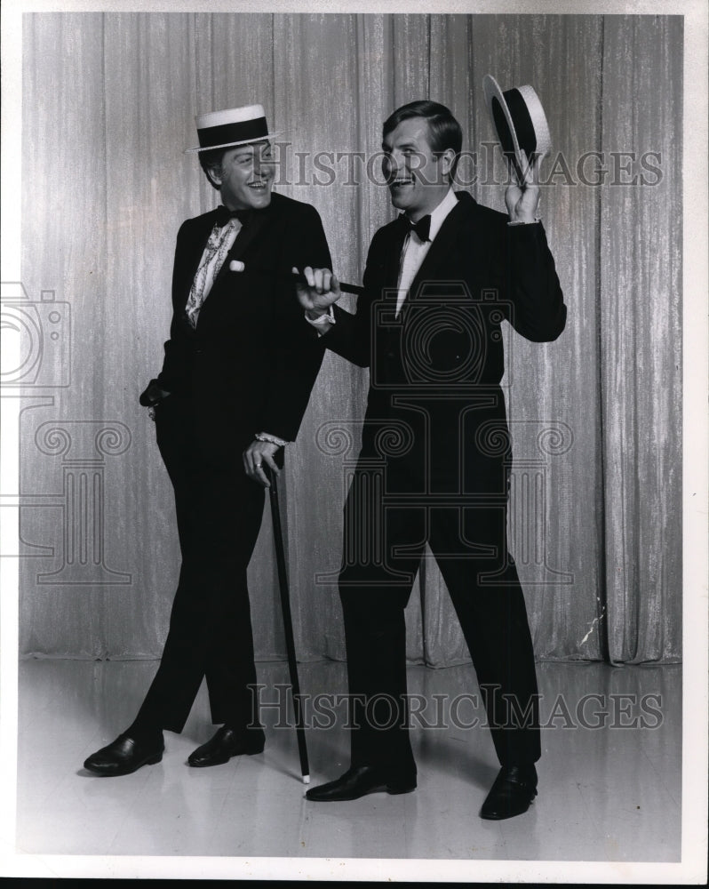 1968, Dick And Jerry VanDyke, Entertainers - cvp80886 - Historic Images
