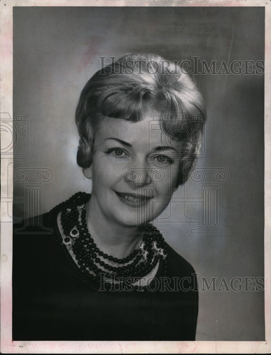 1961 Press Photo Hyacinth Yaple Baumann known as Hy Yaple writer and columnist - Historic Images