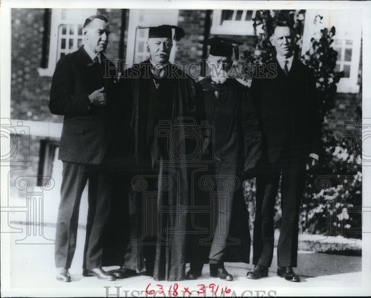 1963 Press Photo Tafts at dedication of Alphonso Taft Hael - cvp81511 - Historic Images