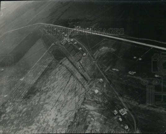 Press Photo Cleveland Airport - cvp81532 - Historic Images