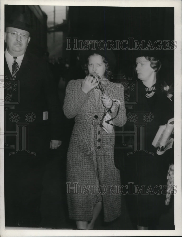 1938, US Marshall August Klecka, Barbara Bird And Mrs. Bird - Historic Images
