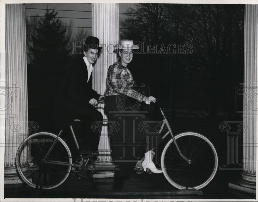 1947 Press Photo Bessie Schwindl Chardon And Jean Brediger Chardon On Bicycle-Historic Images