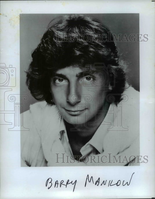 1982, Barry Manilow - cvp82402 - Historic Images