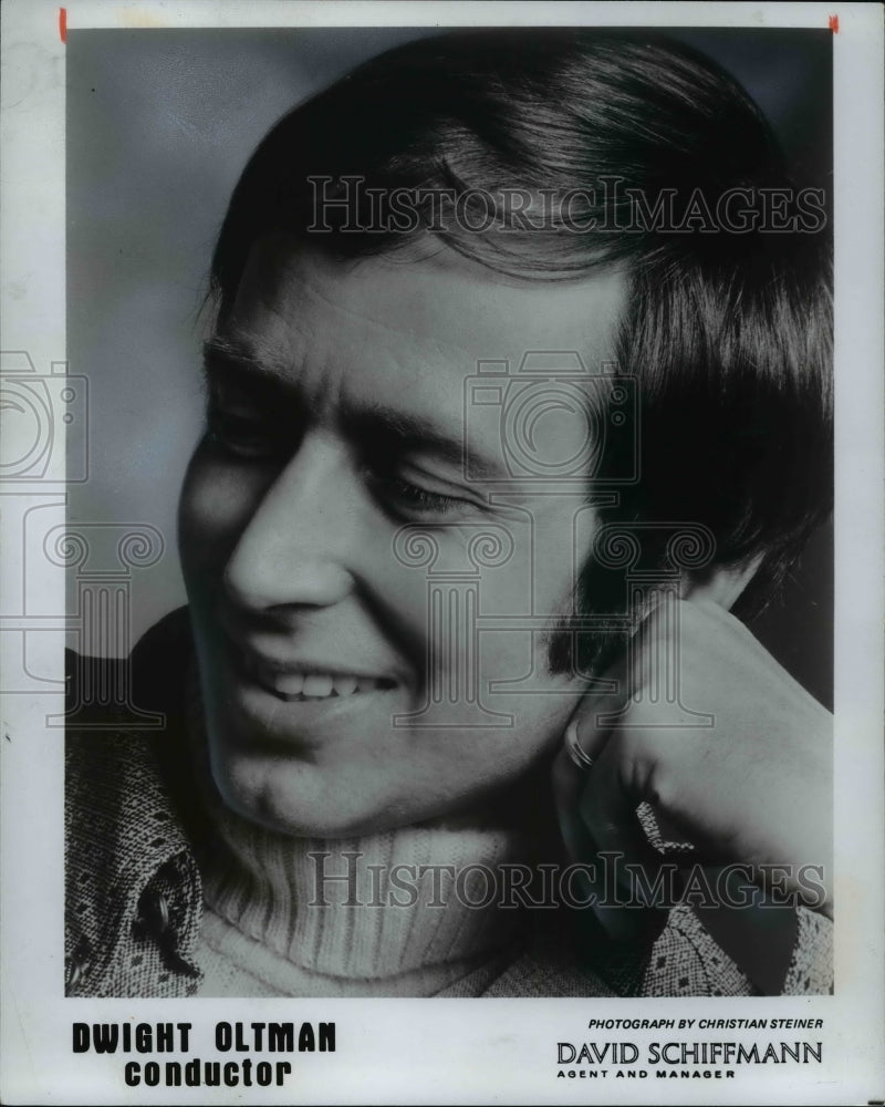 1976, Dwight Oltman, Conductor - cvp82522 - Historic Images