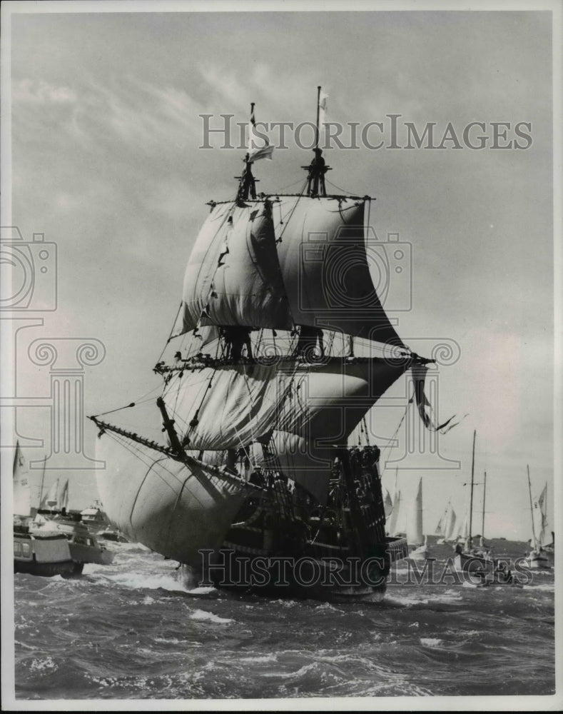 Press Photo The Golden Hinde II, replica of Sir Francis Drake&#39;s ship. - Historic Images