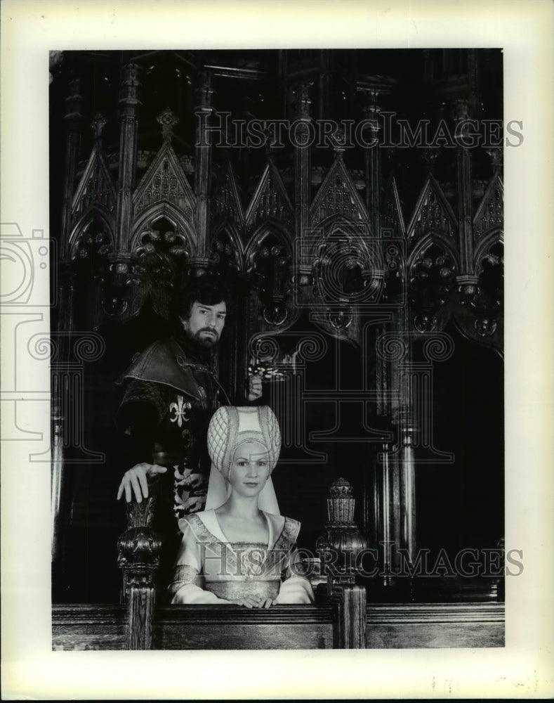 1983, David Purdham and Madylon Branstetter in Henry V. - cvp83311 - Historic Images