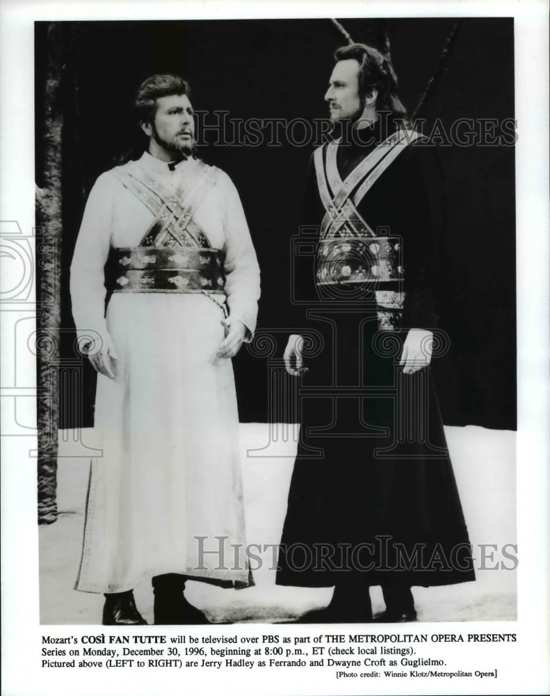 1996 Press Photo Jerry Hadley and Dwayne Croft in Cosi Fan Tutte. - cvp83322 - Historic Images