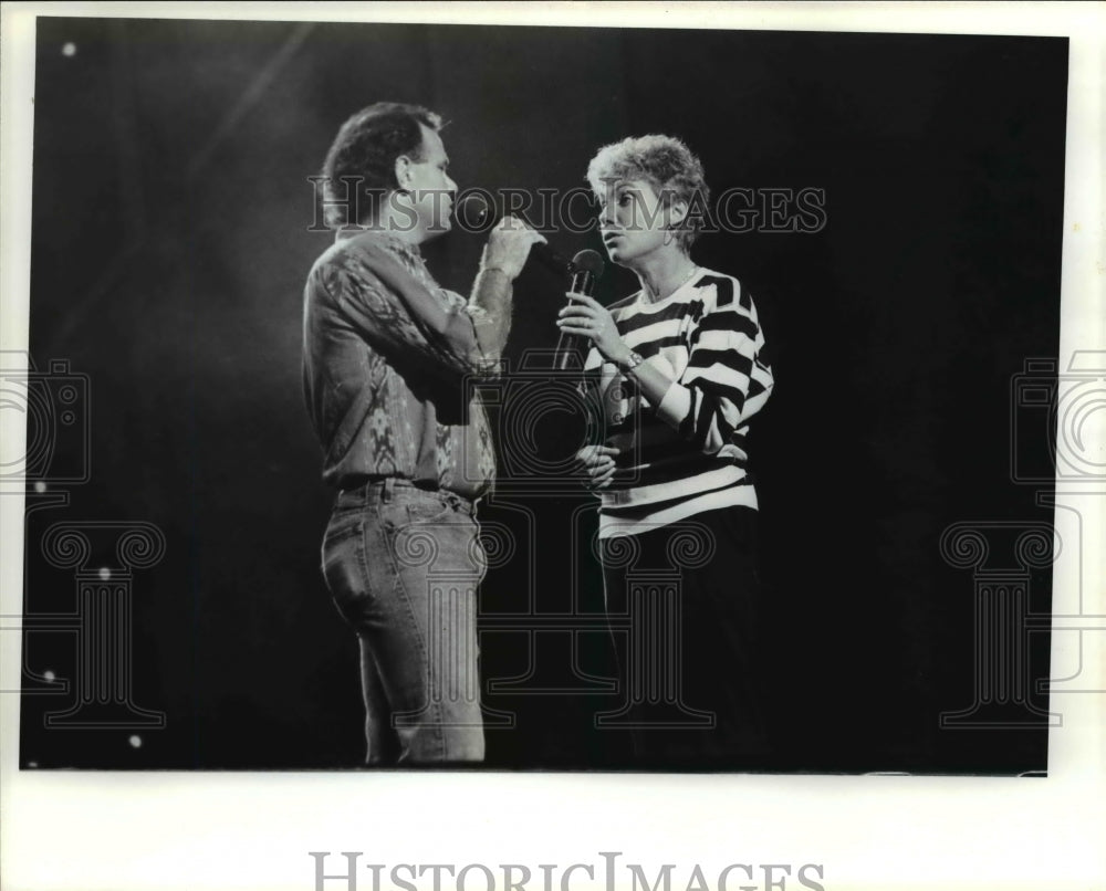 1989, Anne Murray - cvp83531 - Historic Images