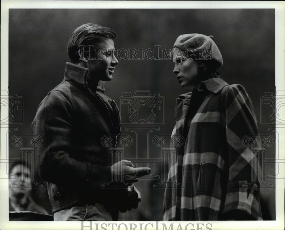 1988 Press Photo Kelly Curtis and Grant Show in On the Waterfront. - cvp83585 - Historic Images