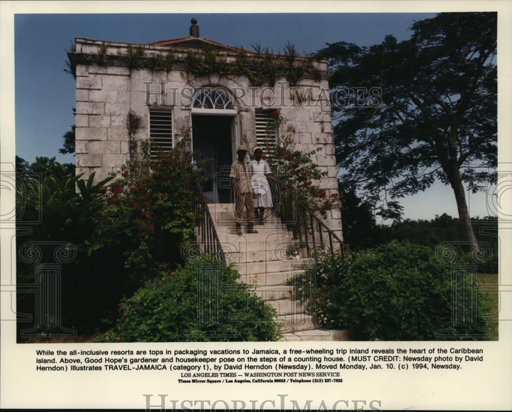 1994 Press Photo Good Hope's gardener and housekeeper in Jamaica. - cvp83912 - Historic Images