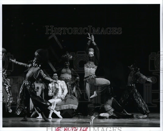 1997, Raymond Rodriguez and Joanne Jaglowki in The Nutcracker. - Historic Images