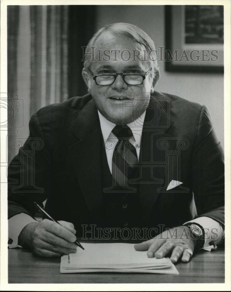 1980 Press Photo William McKean Williams, Chairman of Akron Coca-Cola Bottling - Historic Images