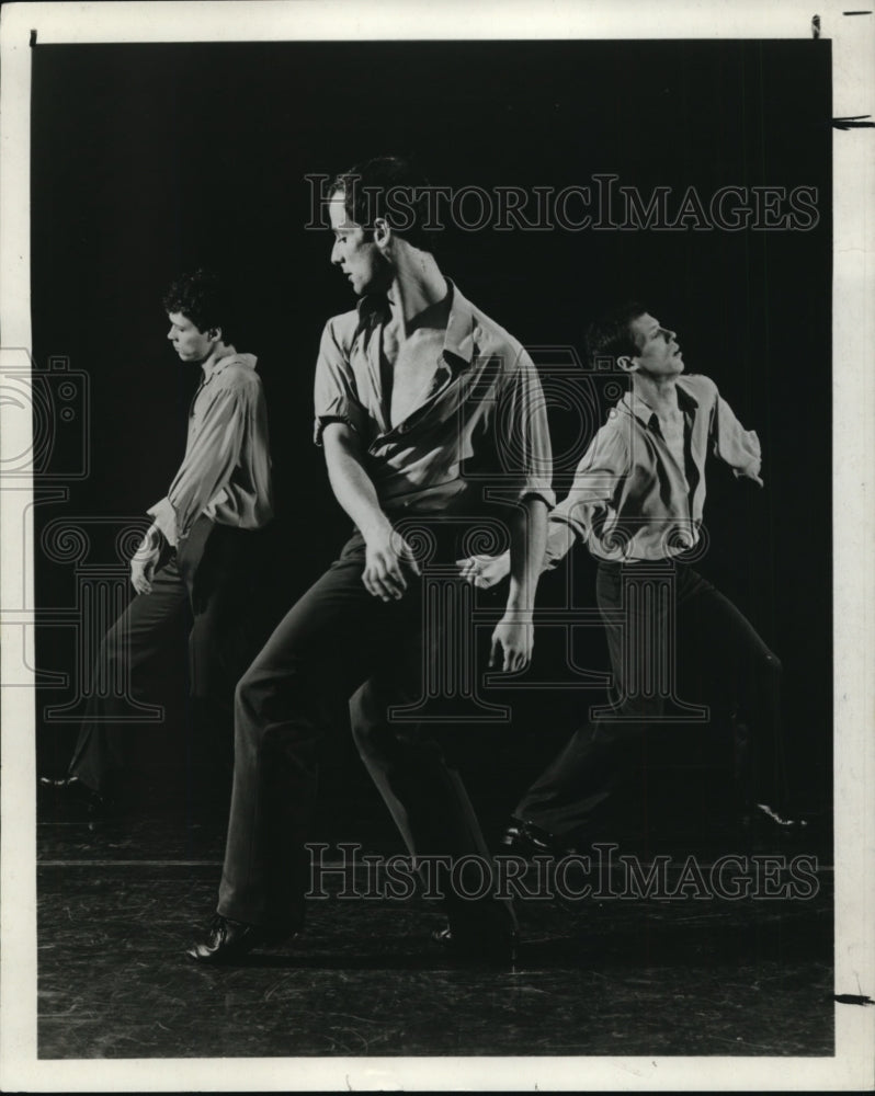 1982, Twyla Tharp dancers John Carrafa,Raymond Kurshals,Tom Rawe - Historic Images