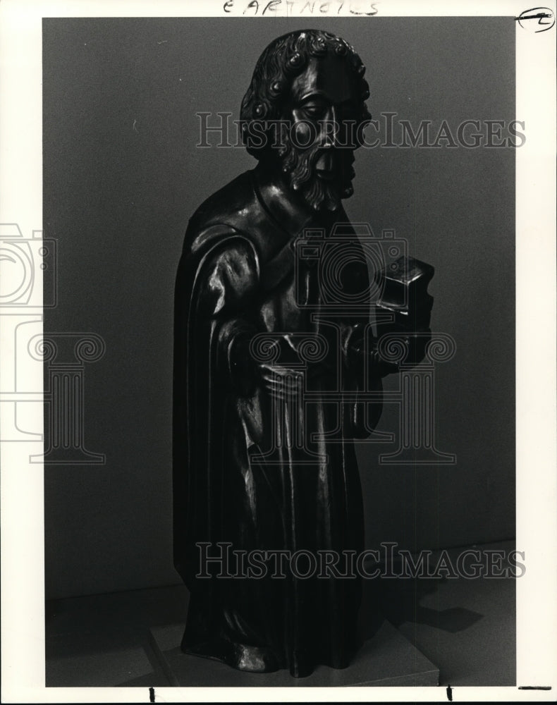 1987 Press Photo Sculpture of Saint Eloi, patron saint of blacksmiths. - Historic Images