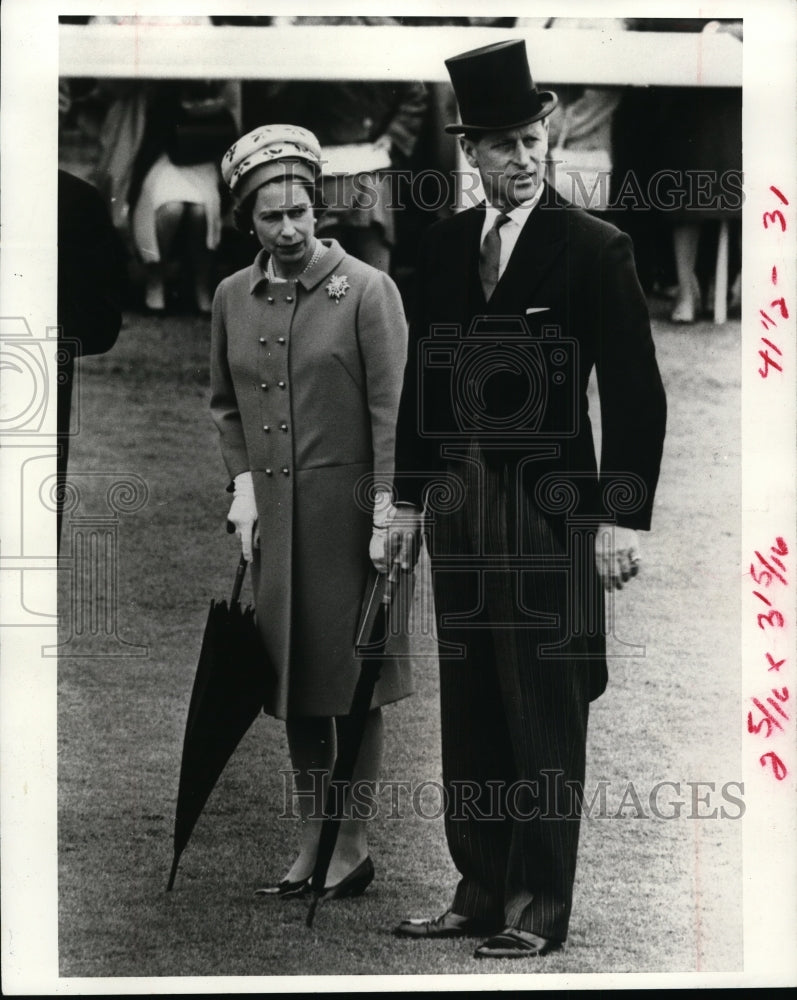 1974, Queen Elizabeth and Prince Phillip - cvp86044 - Historic Images