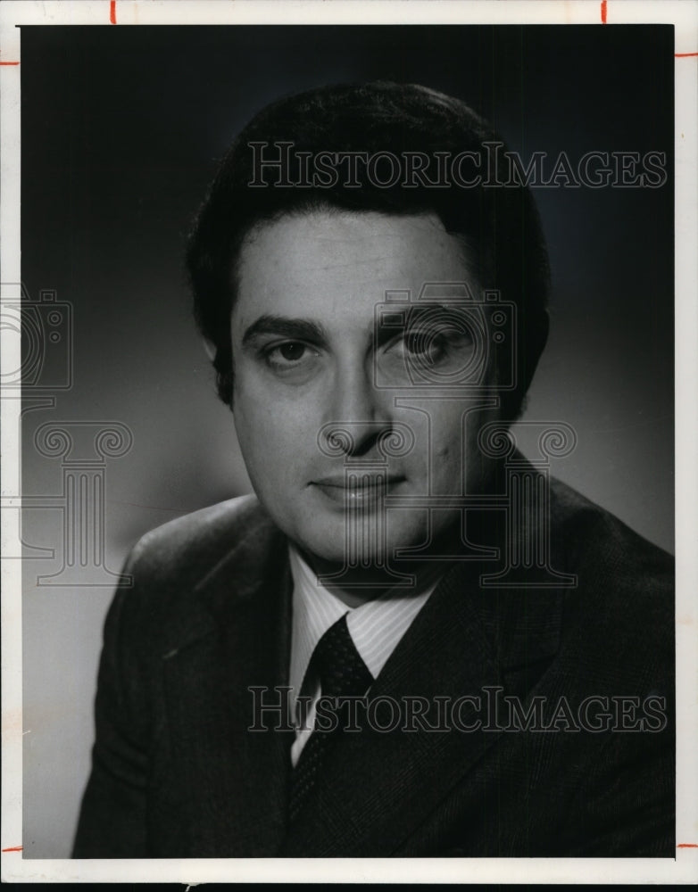 1975 Press Photo Carl Stern of NBC News - cvp86453 - Historic Images