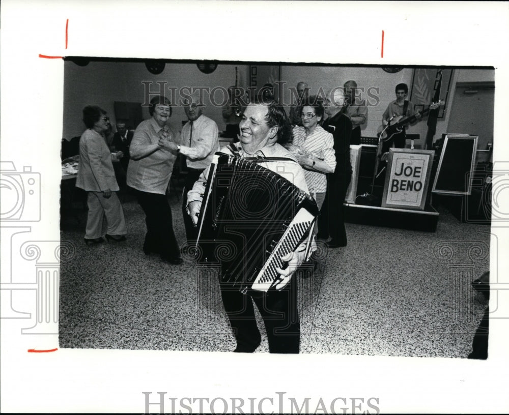 1986, Dancing the Polka, Joe Beno. - cvp86541 - Historic Images