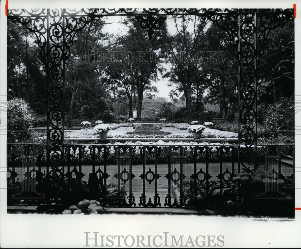 1981 Bellingrath Gardens, Theodore, Alabama 36582. - Historic Images