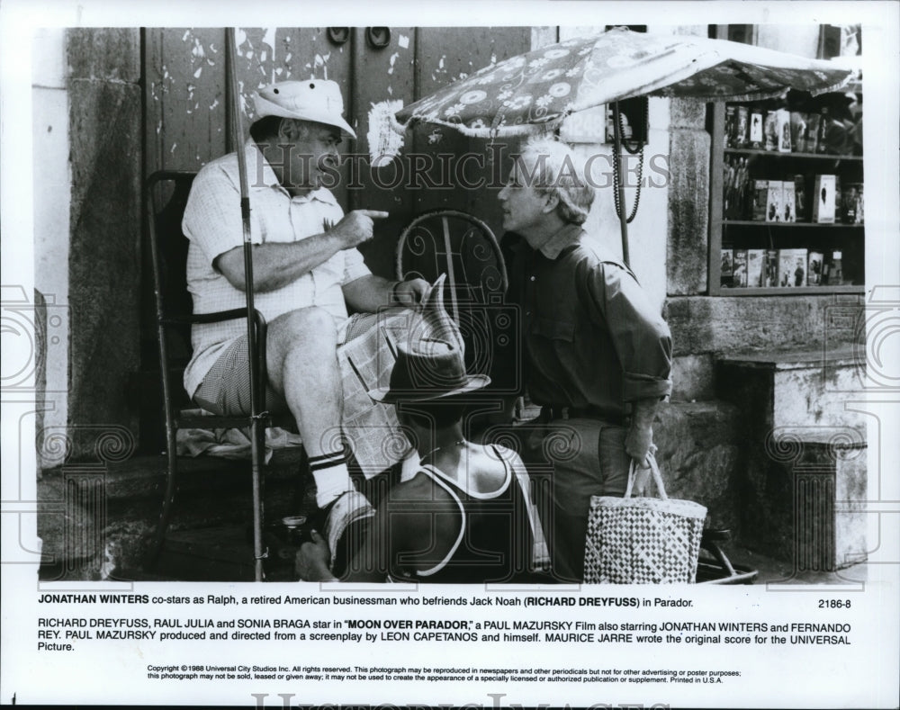 1988, Jonathan Winters and Richard Dreyfuss-Parador - cvp86700 - Historic Images