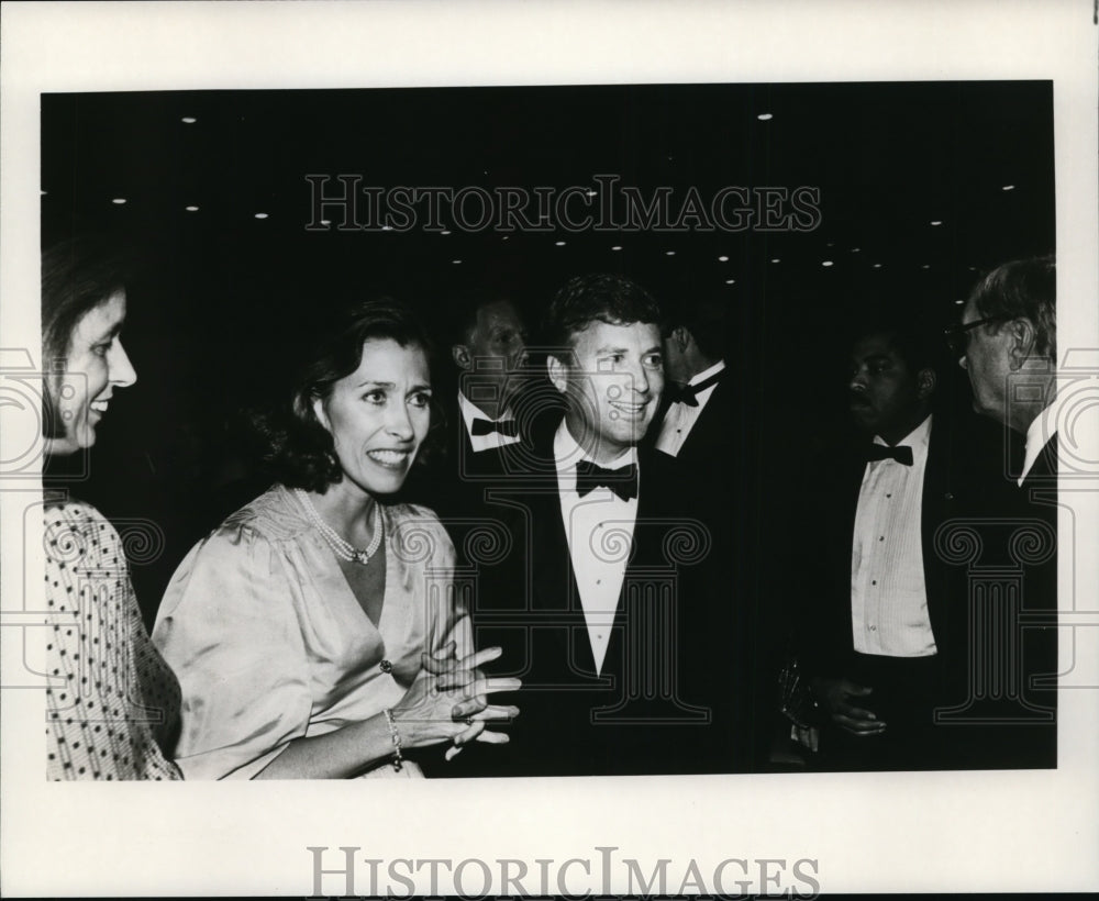 1989 Press Photo Dan &amp; Marilyn Quale, Politician - cvp86826 - Historic Images