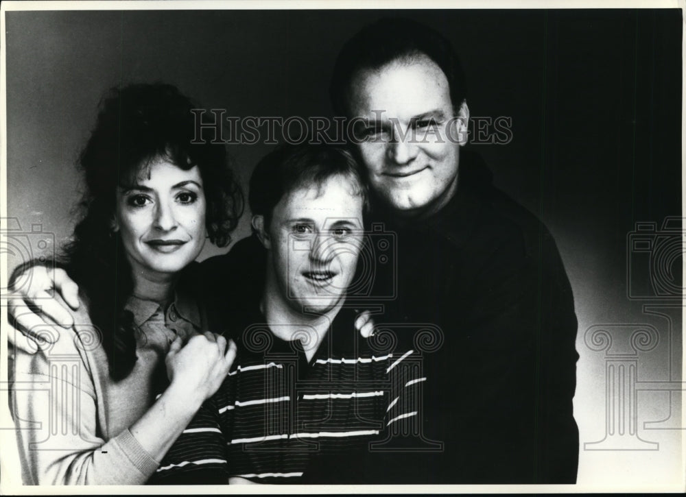 1991, Bill Smitrovich Patti Lupone Christopher Burke in Life Goes On - Historic Images