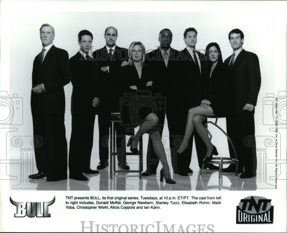 2000, Donald Moffat, George Newbern and Stanley Tucci in Bull. - Historic Images