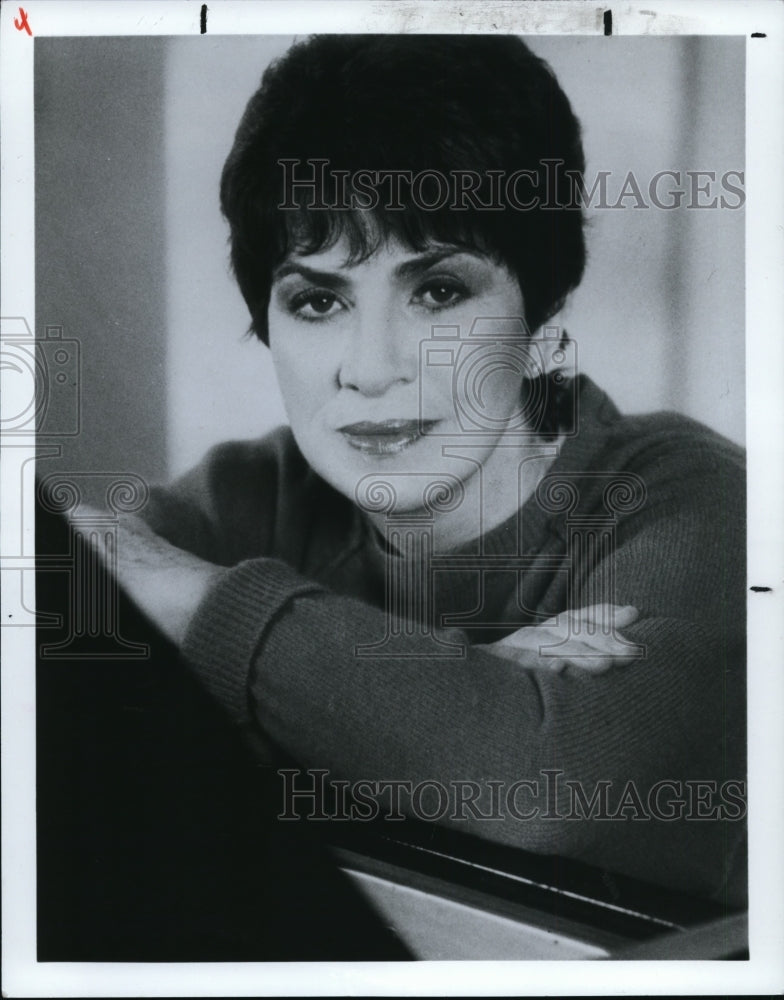 1987, Eunice Podis, Pianist - cvp87187 - Historic Images