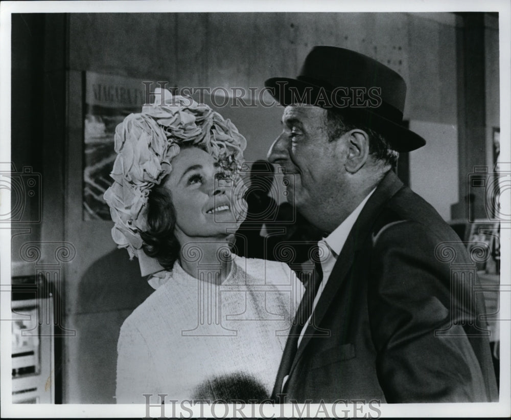 Press Photo Maureen O&#39; Sullivan and Paul Ford-Never Too Late - cvp88119 - Historic Images