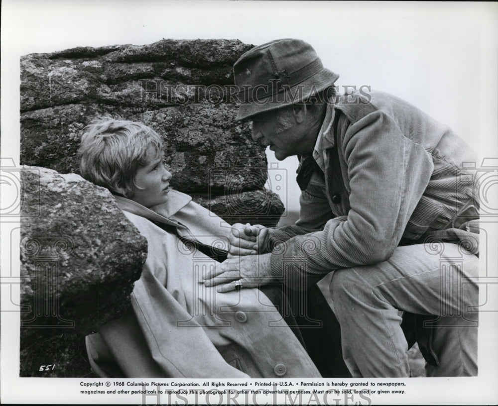 1968, John Mills and Mark Lester in Run Wild, Run Free. - cvp88231 - Historic Images