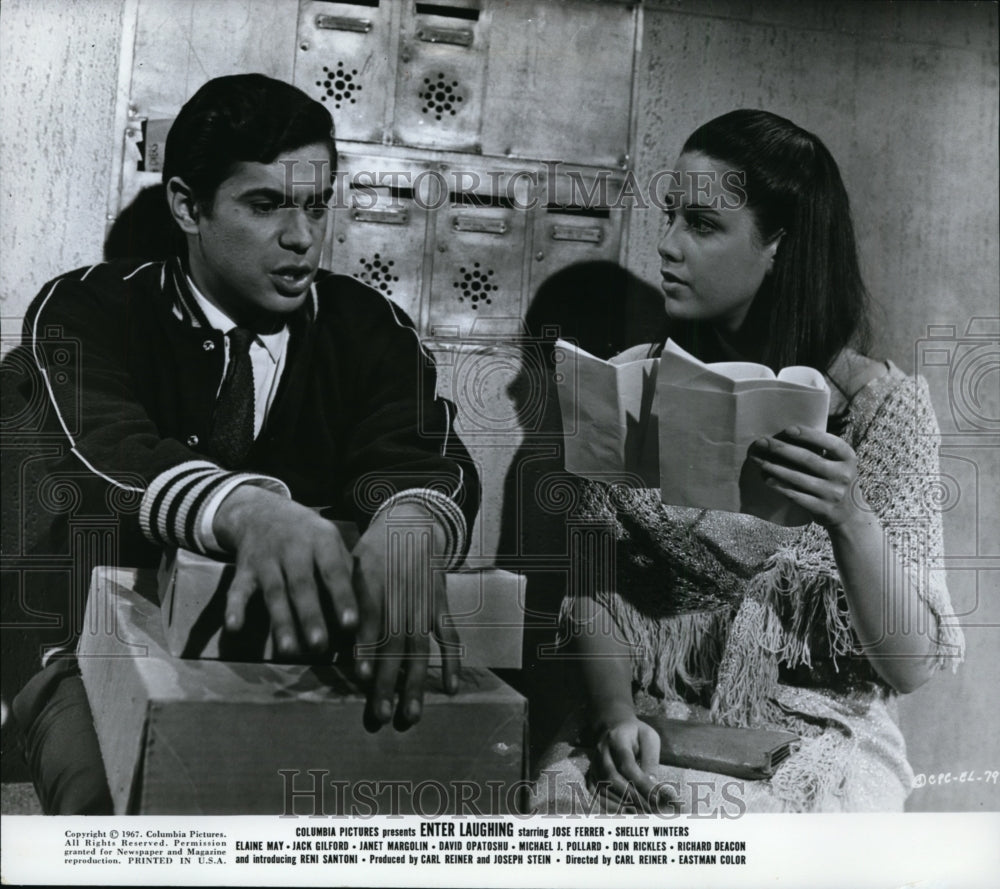 1967 Press Photo Reni Santori and Janet Margolin-Enter Laughing - cvp88349-Historic Images