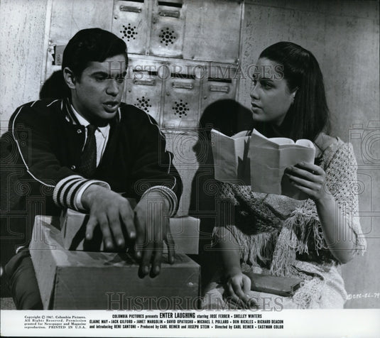 1967 Press Photo Reni Santori and Janet Margolin-Enter Laughing - cvp88349-Historic Images