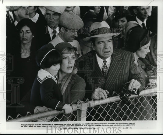 1980, Little Miss Marker-Sara Stimson and Walter Matthau - cvp88444 - Historic Images