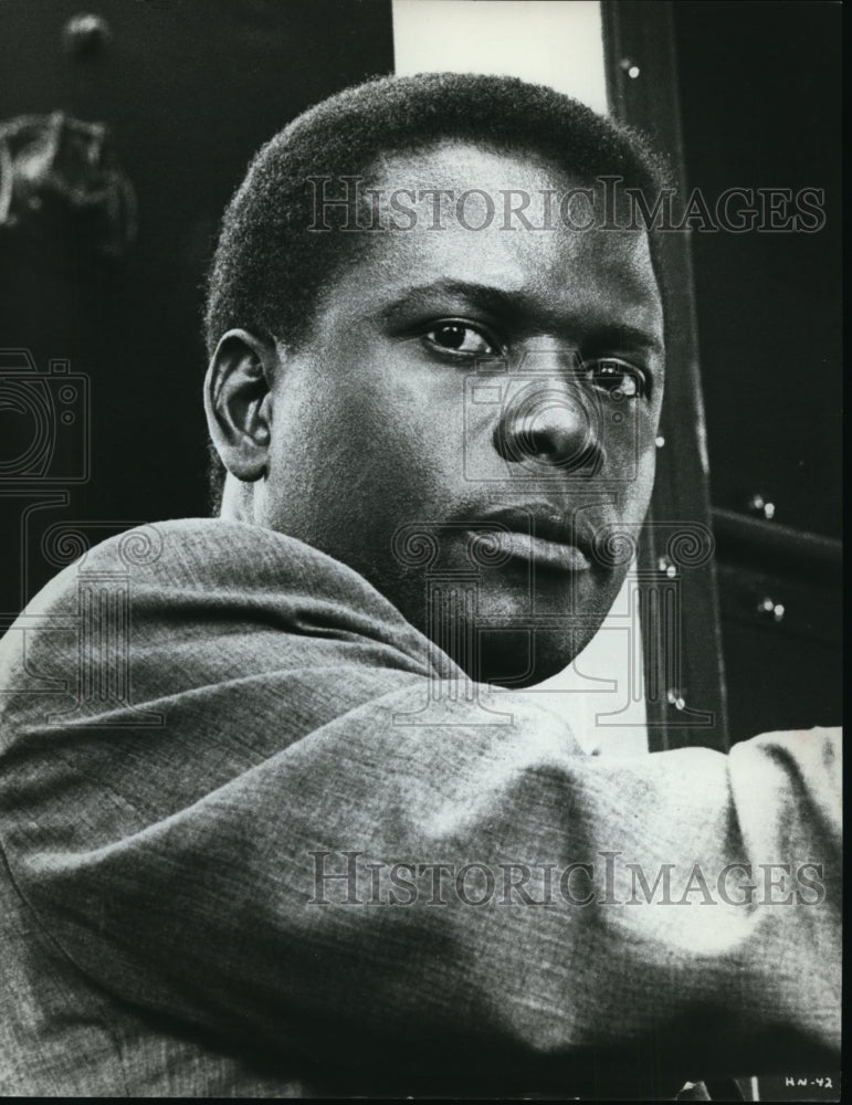 1971 Press Photo Sidney Poitier. - cvp88586-Historic Images