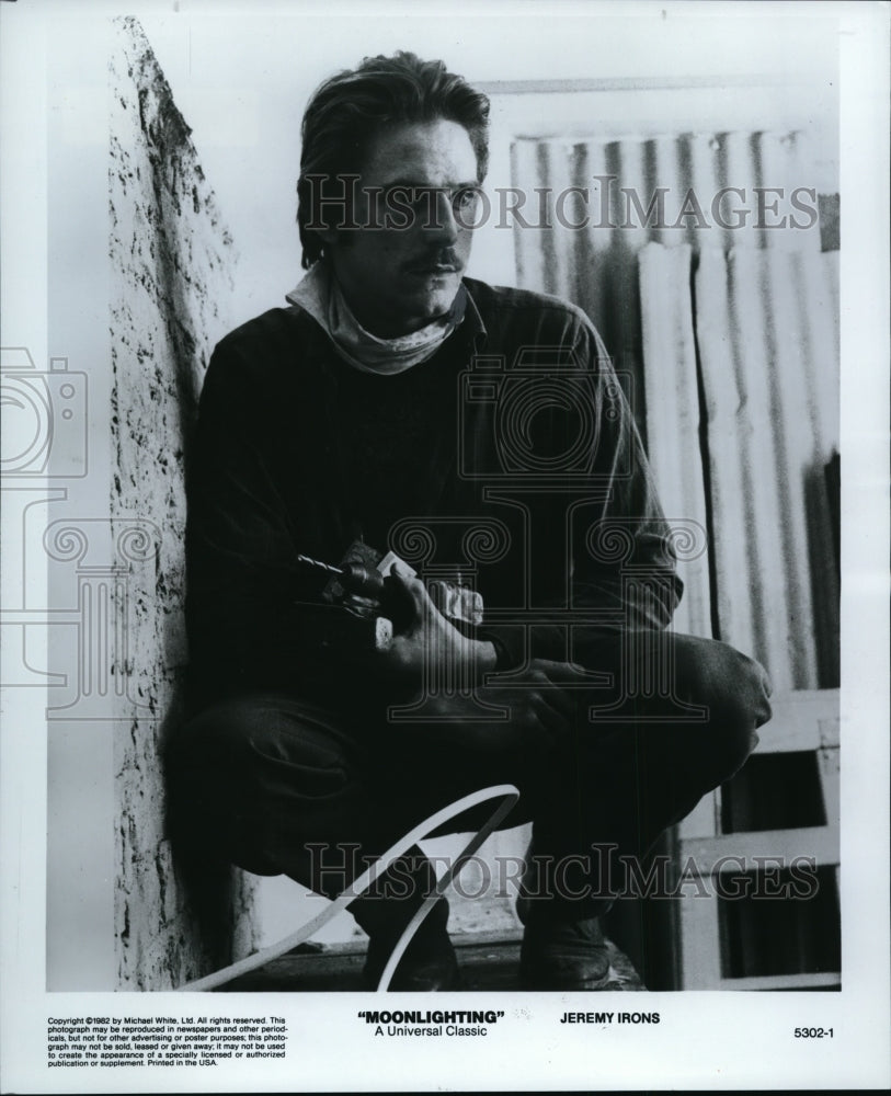 1983 Press Photo Jeremy Irons in "Moonlighting" - cvp89037 - Historic Images