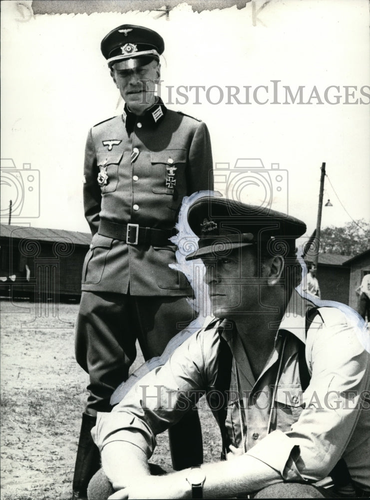 1981, Michael Caine in Escape to Victory - cvp89146 - Historic Images